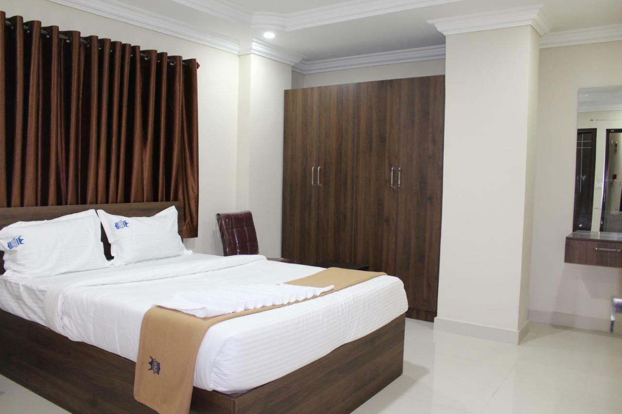 Royal Star Hotels Бангалор Экстерьер фото