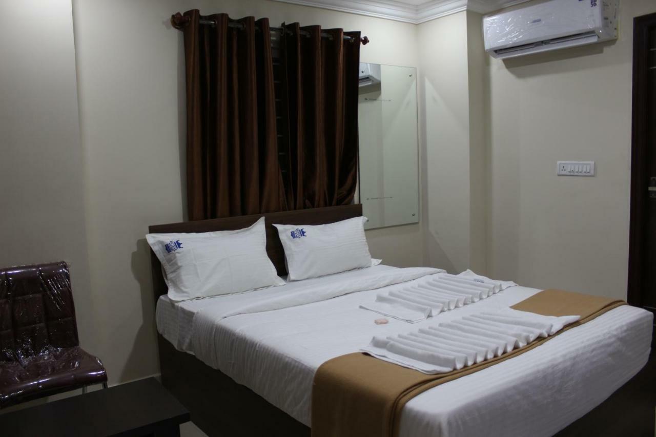 Royal Star Hotels Бангалор Экстерьер фото