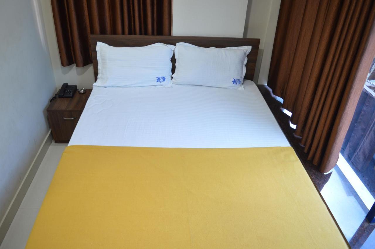 Royal Star Hotels Бангалор Экстерьер фото