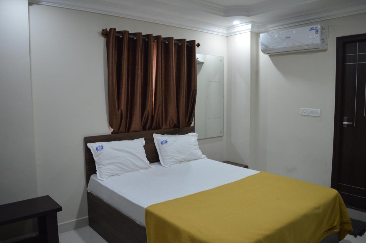 Royal Star Hotels Бангалор Экстерьер фото