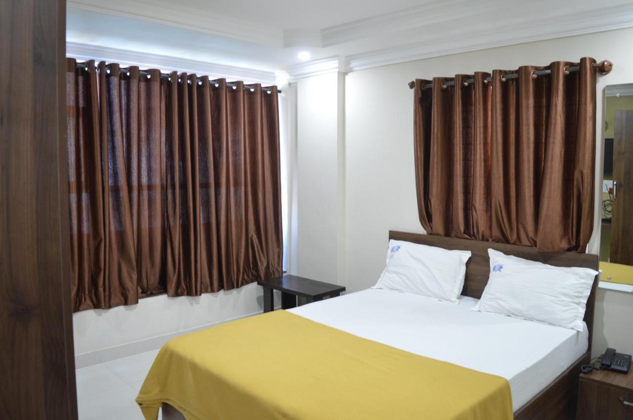 Royal Star Hotels Бангалор Экстерьер фото